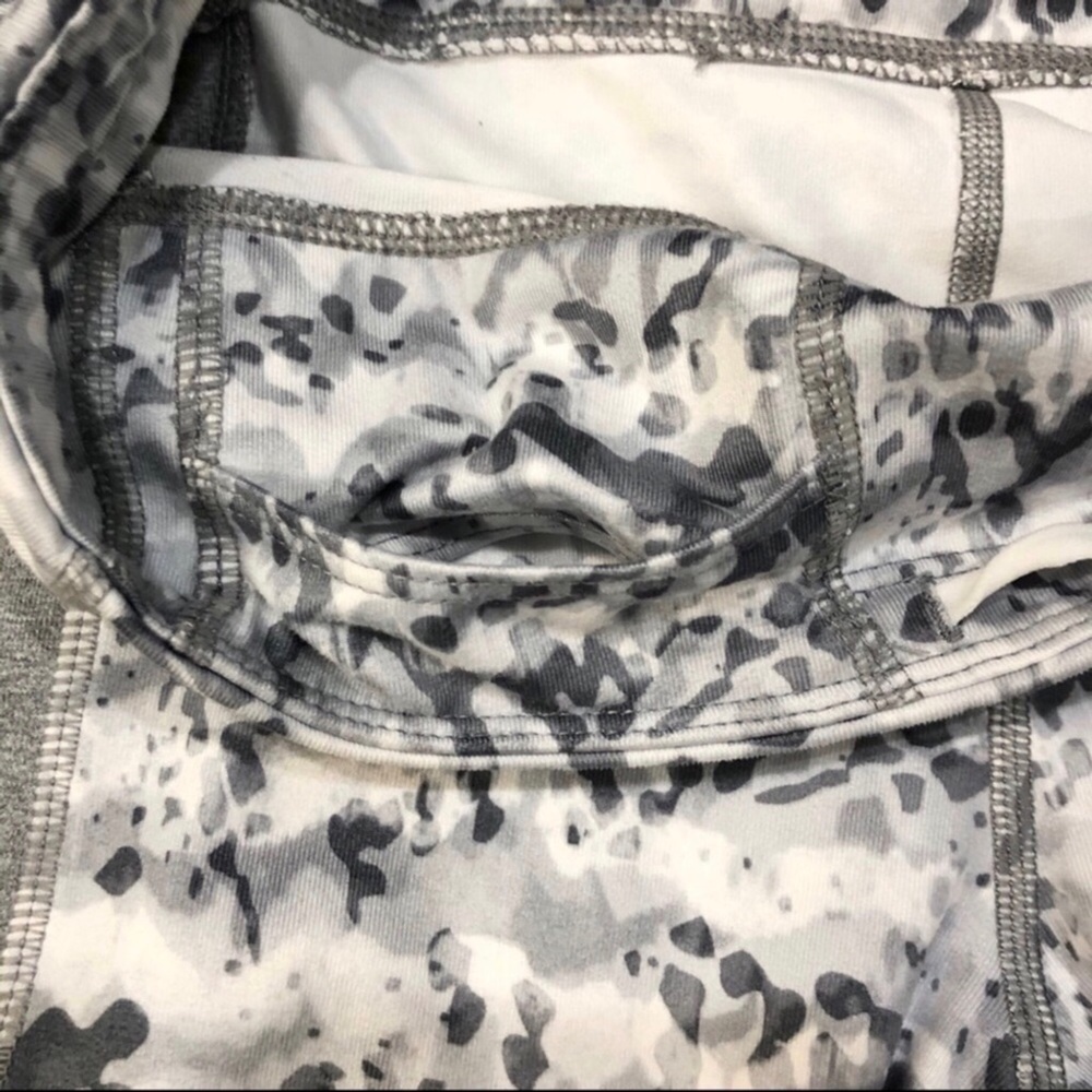 Athleta Run Dapple Be Free Crop Legging Gray White Size Small Activewear - Picture 9 of 14